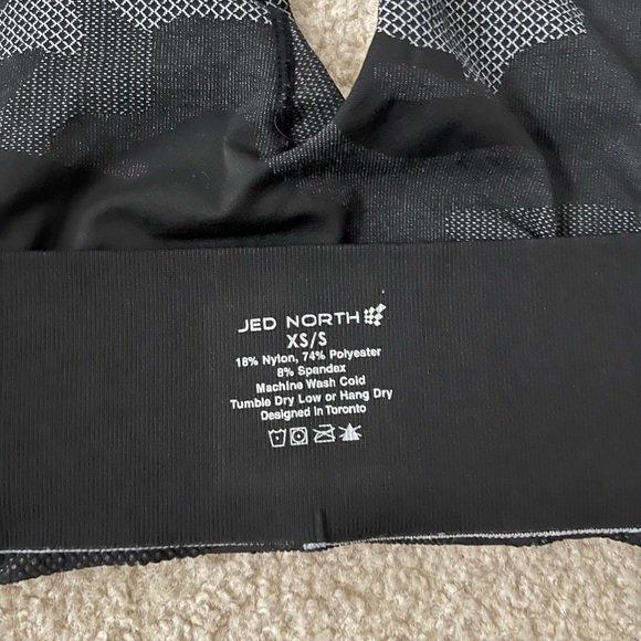 CAMO WORKOUT LEGGINGS! - Picture 2 of 4